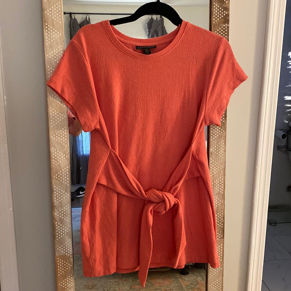 NWOT A Pea in the Pod Maternity Tie Front Textured Top